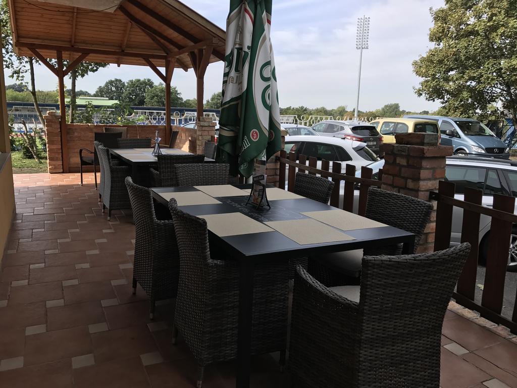 Tatabánya Sport Hotel מראה חיצוני תמונה