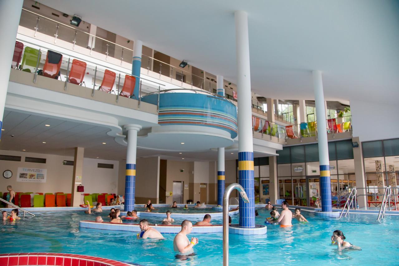 Tatabánya Sport Hotel מראה חיצוני תמונה
